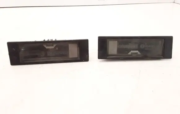 Alfa Romeo 166 Number plate light E352958 46408006 60685109