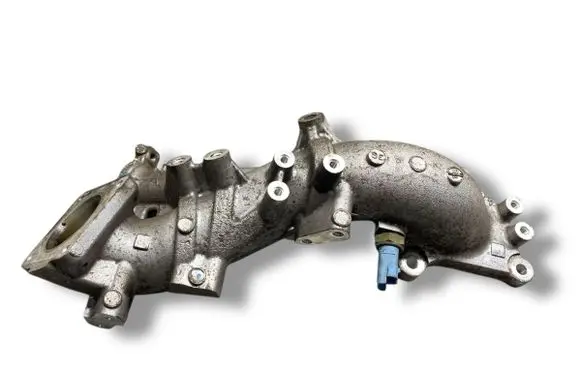 Nissan Navara D40 Air intake hose/pipe 
