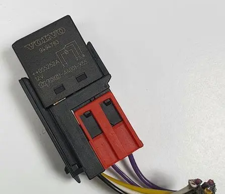 Mini One - Cooper Coupe R56 Fuel pump relay 9494783