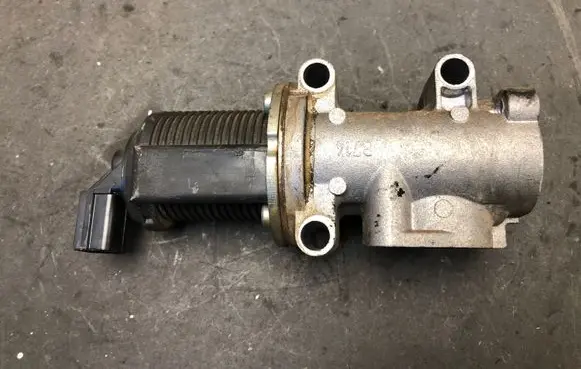 Opel Astra H EGR valve 722946380 6116300