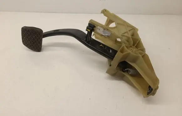BMW 7 E65 E66 Brake pedal 35106752517