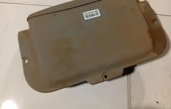 Renault Scenic I Glove box