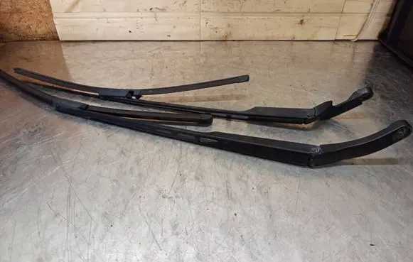Audi A6 S6 C6 4F Windshield/front glass wiper blade