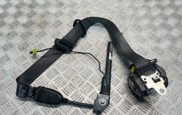 Opel Astra J Front seatbelt 617023600