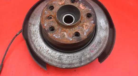 BMW 1 E81 E87 Front wheel hub spindle knuckle