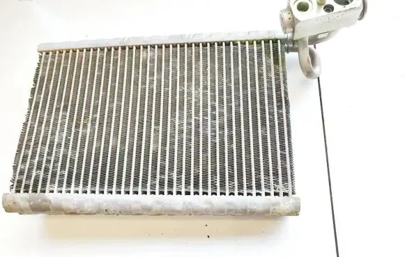 Jeep Grand Cherokee A/C cooling radiator (condenser) fk5210011521 fg652001