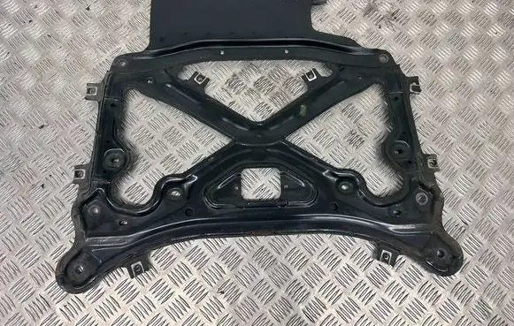 Audi Q7 4M Front subframe 4M1399345C