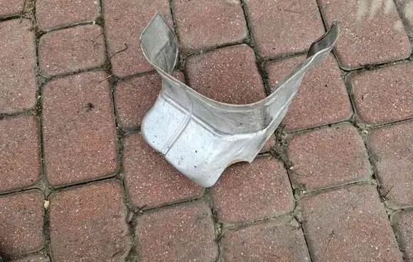 Renault Trafic III (X82) Exhaust heat shield 483828122R