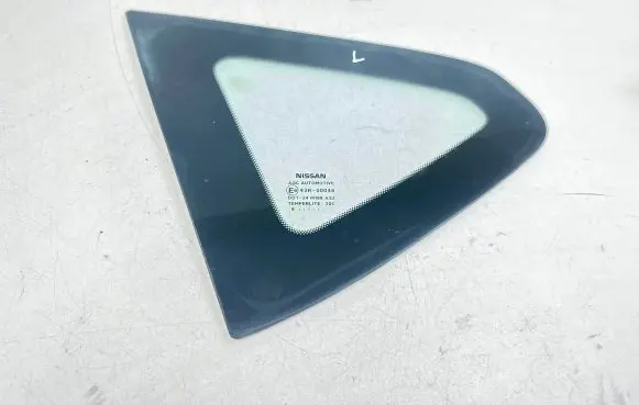 Nissan Qashqai Rear side window 43R00048 DOT24M188AS2