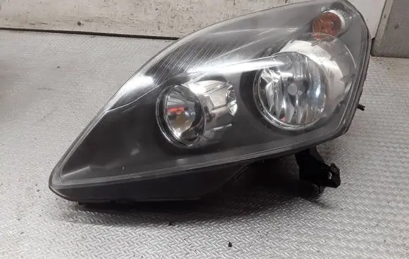 Opel Zafira B Headlight/headlamp 