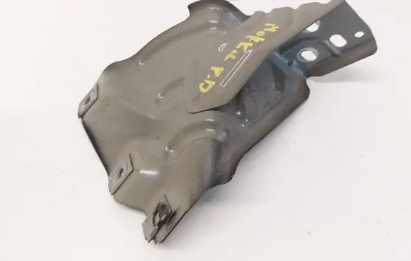 Opel Mokka X Fender mounting bracket