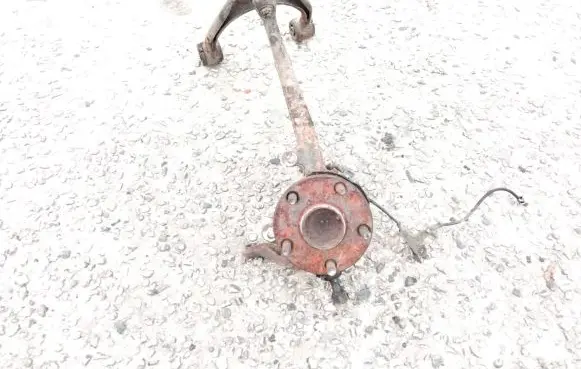 Lexus IS 200-300 Front wheel hub spindle knuckle
