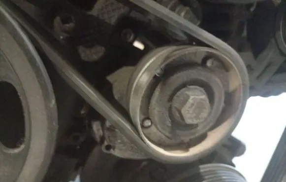Skoda Octavia Mk2 (1Z) Generator/alternator belt tensioner