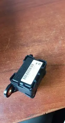BMW 1 E82 E88 ESP acceleration yaw rate sensor 6762769