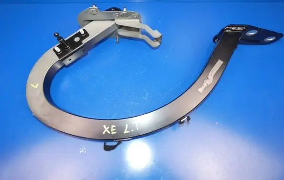Jaguar XE Tailgate/trunk/boot hinge