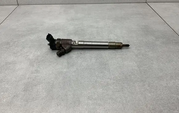 Jeep Grand Cherokee Fuel injector 35062015F 0445110523