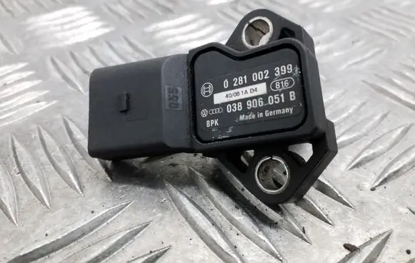 Volkswagen Golf VI Air pressure sensor 038906051B 0281002399