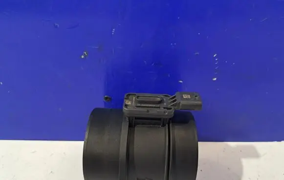 Mercedes-Benz B W246 W242 Mass air flow meter A6450900048