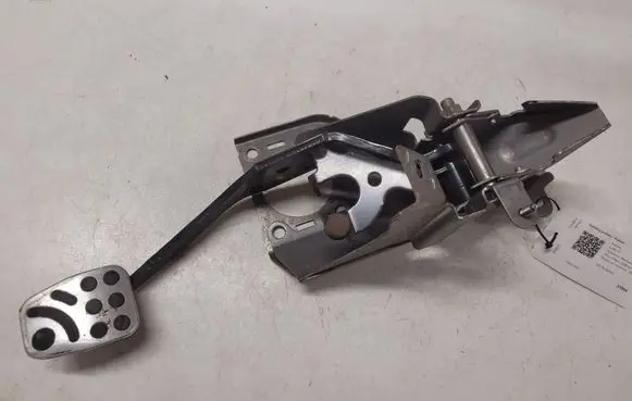 Mazda 6 Brake pedal GS8S43300