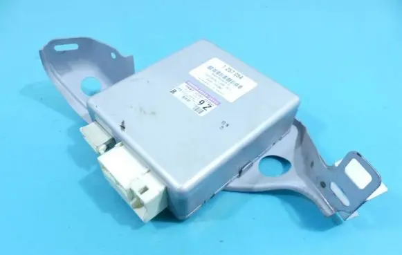 Toyota Sienna XL30 III Central body control module 89650-28160 IMPRK1257054