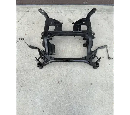 Jaguar XE Front subframe HX735C145AD