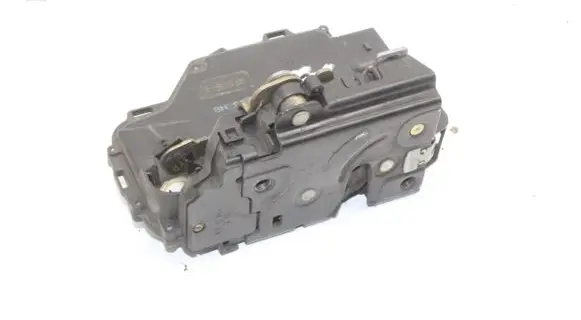 Audi TT Mk1 Front door lock 8N2837016B