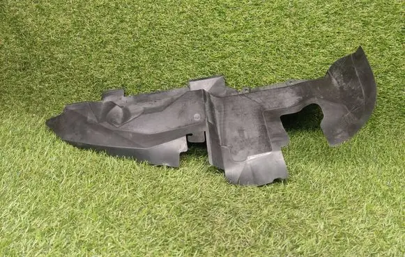 Audi Q7 4L Intercooler air guide/duct channel 4L0121283G 4L0121283H