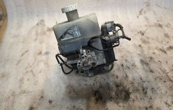 Mitsubishi Pajero ABS Pump 55000620