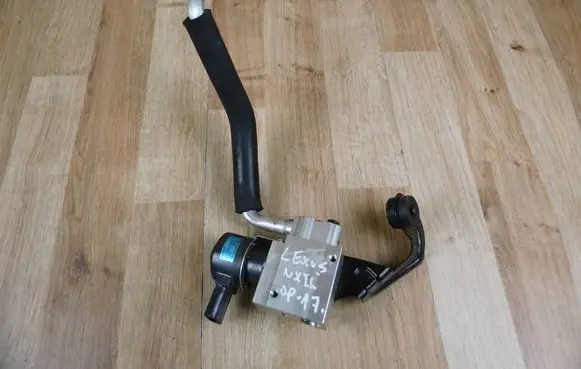 Lexus NX Air conditioning (A/C) expansion valve 4475200270 8851542110 8851542120