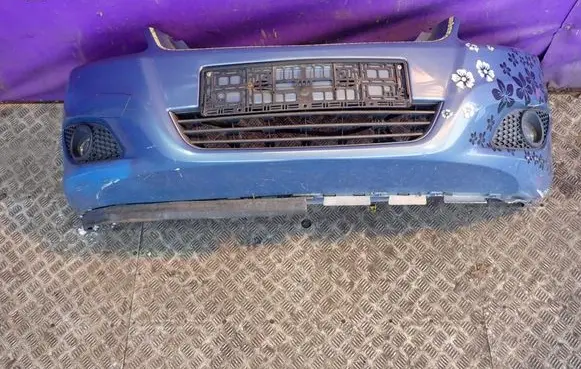 Opel Zafira B Front bumper 
