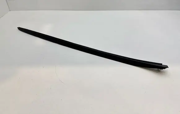 KIA Ceed Windshield trim 86134J7000