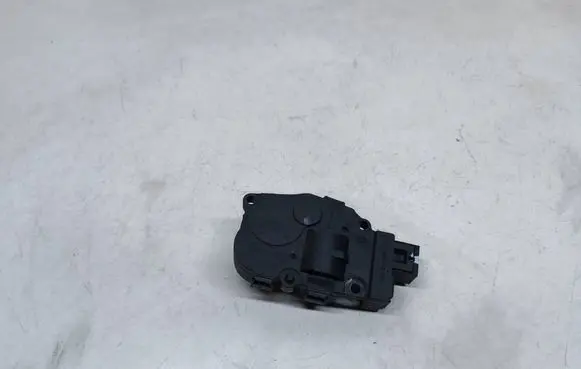 Porsche Cayenne (92A) Air flap motor/actuator EFB340