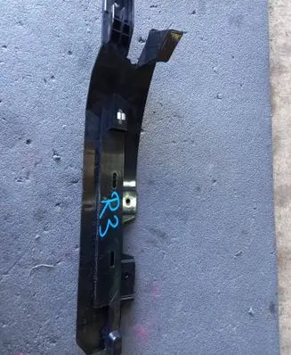 Volkswagen Touran II Other sill/pillar trim element 5TA853231