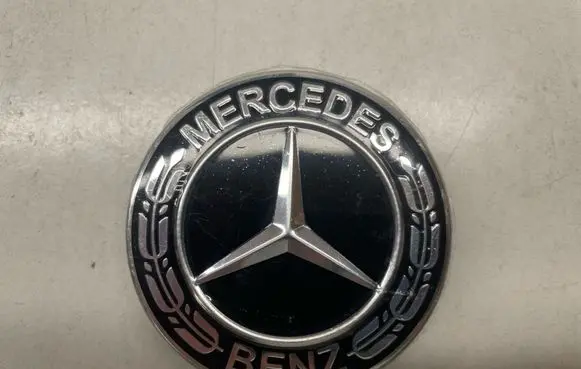 Mercedes-Benz GLE (W166 - C292) Original wheel cap A1714000025