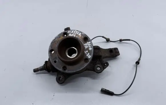 Renault Master III Front wheel hub spindle knuckle