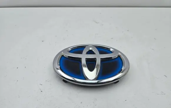 Toyota Auris E180 Manufacturer badge logo/emblem 7531033010
