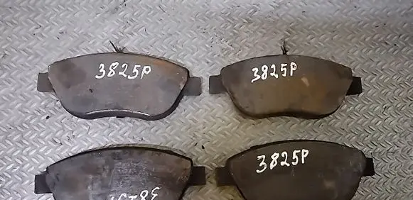 Fiat Doblo Brake pads (front) 