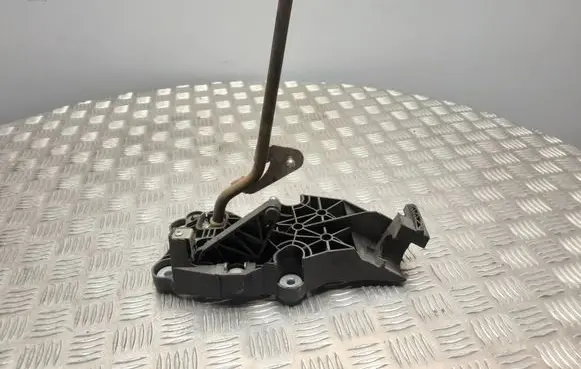 Mazda 2 Gear shifter/selector 3S6R7C453AD