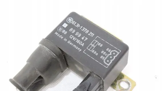 BMW 5 E39 Other relay 1378211