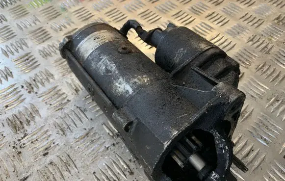 Renault Trafic II (X83) Starter motor