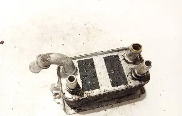 Ford Mondeo MK IV Engine oil radiator 