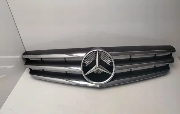 Mercedes-Benz CLC CL203 Front bumper upper radiator grill 