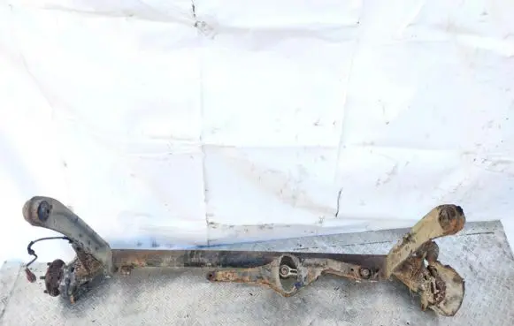 Nissan Almera Tino Rear subframe 