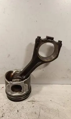 Jaguar XE Piston with connecting rod 083155