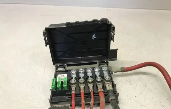 Volkswagen Golf IV Fuse box set 1J0937550AB 1J0937550