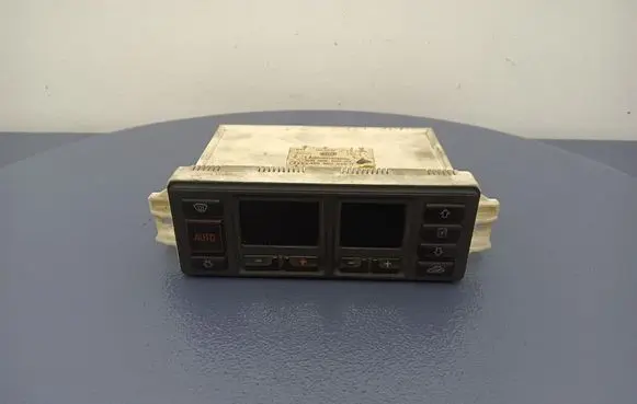 Audi A6 S6 C4 4A Climate control unit 4A0820043H