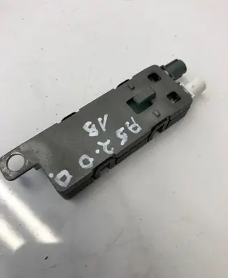 Audi A5 Sportback 8TA Antenna control unit 8T8035225C 9202020511