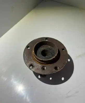 BMW 5 E39 Front wheel bearing hub 