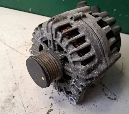 Peugeot 407 Generator/alternator 9661544880 2543457A