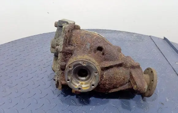 BMW 1 E81 E87 Rear differential 7556794